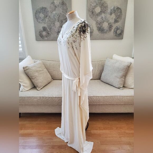 ✨ ST. JOHN ✨ Hand Beaded Poncho Gown - [Large, Ivory] - Picture 5 of 13